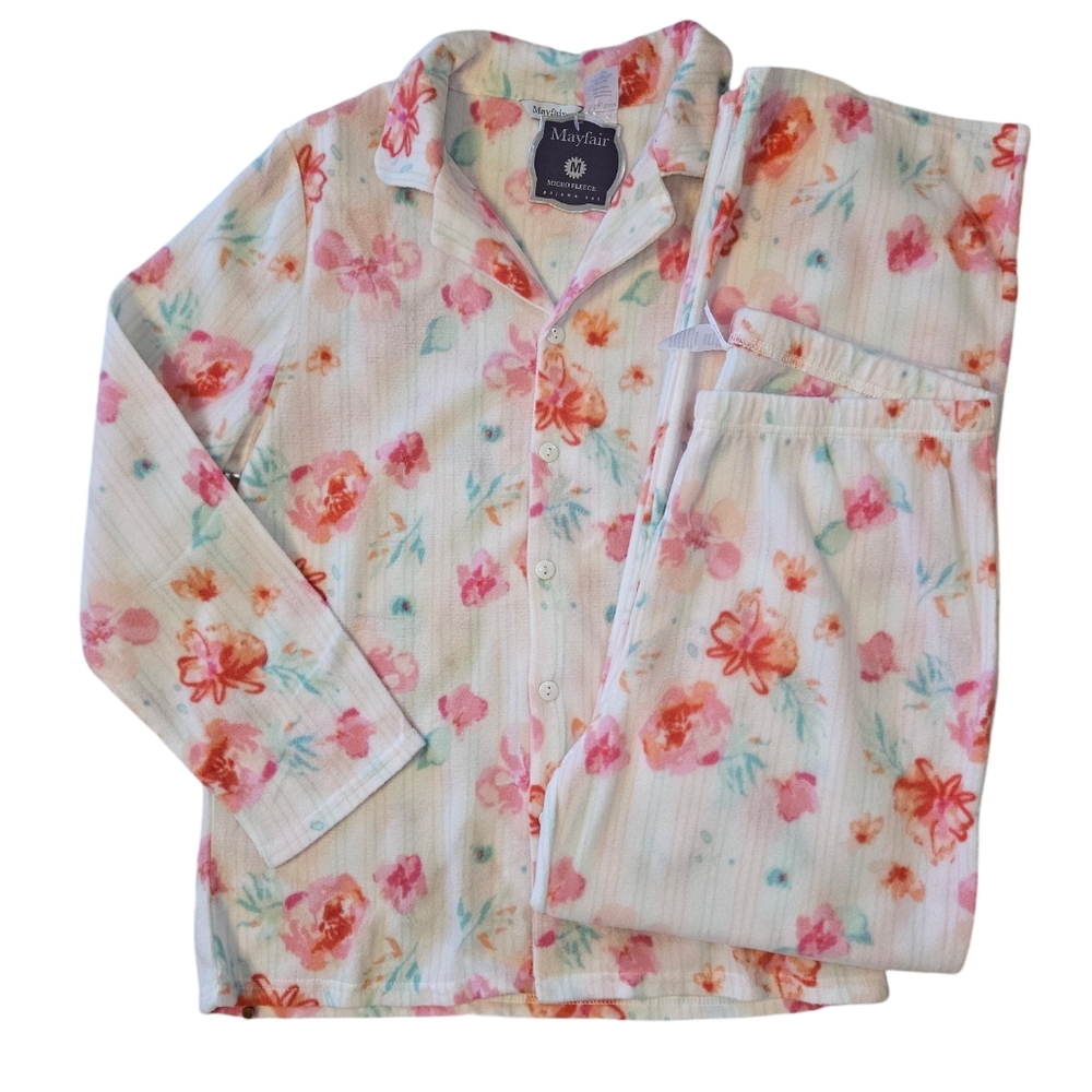 NWT Mayfair pajama set
